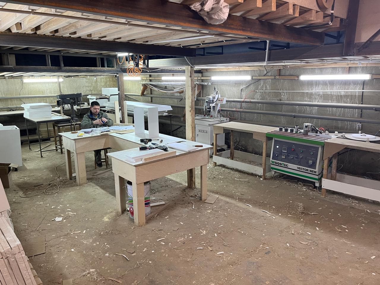 Производство лестниц Ниора — фото цеха